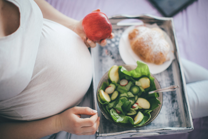 Alimentația în sarcină - ce să nu lipsească din meniul tău