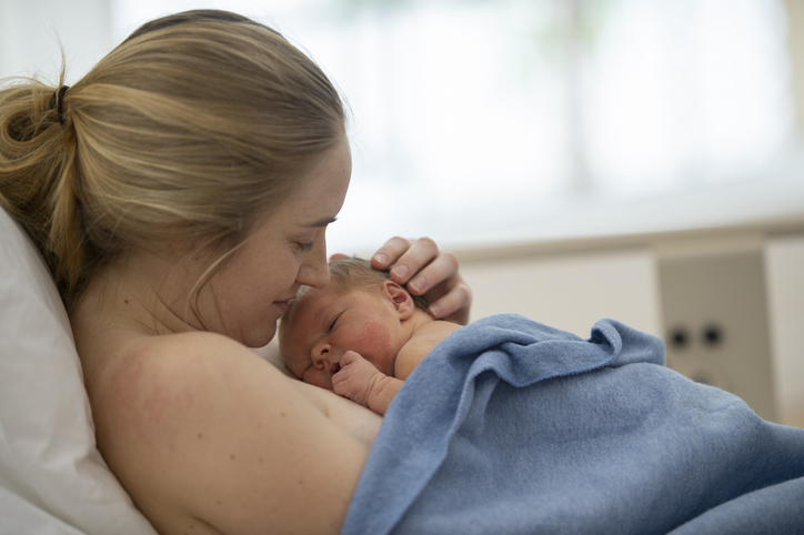 Bebelușul după naștere: cum arată un nou-născut